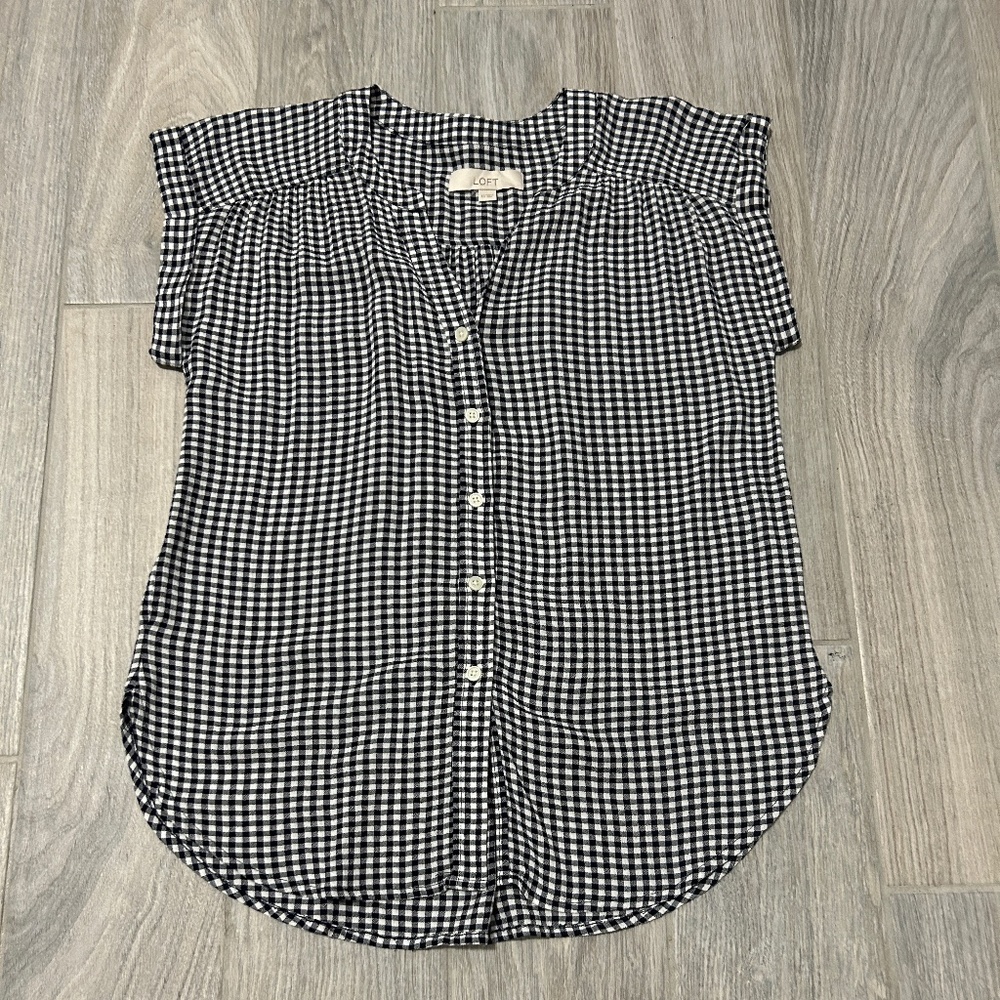 LOFT Gingham button Top